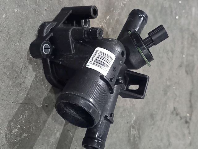 bontott RENAULT MASTER Termosztátház